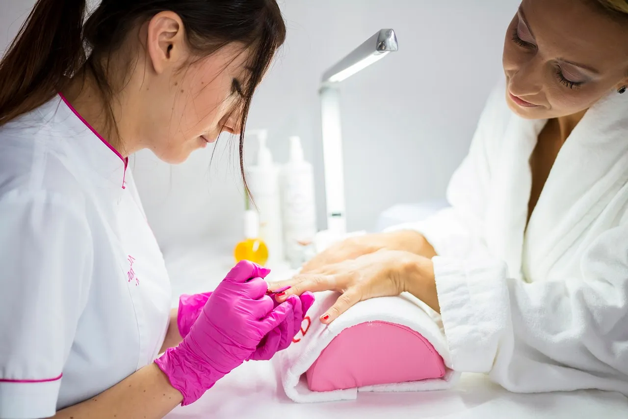 Comment enlever du vernis semi-permanent ?