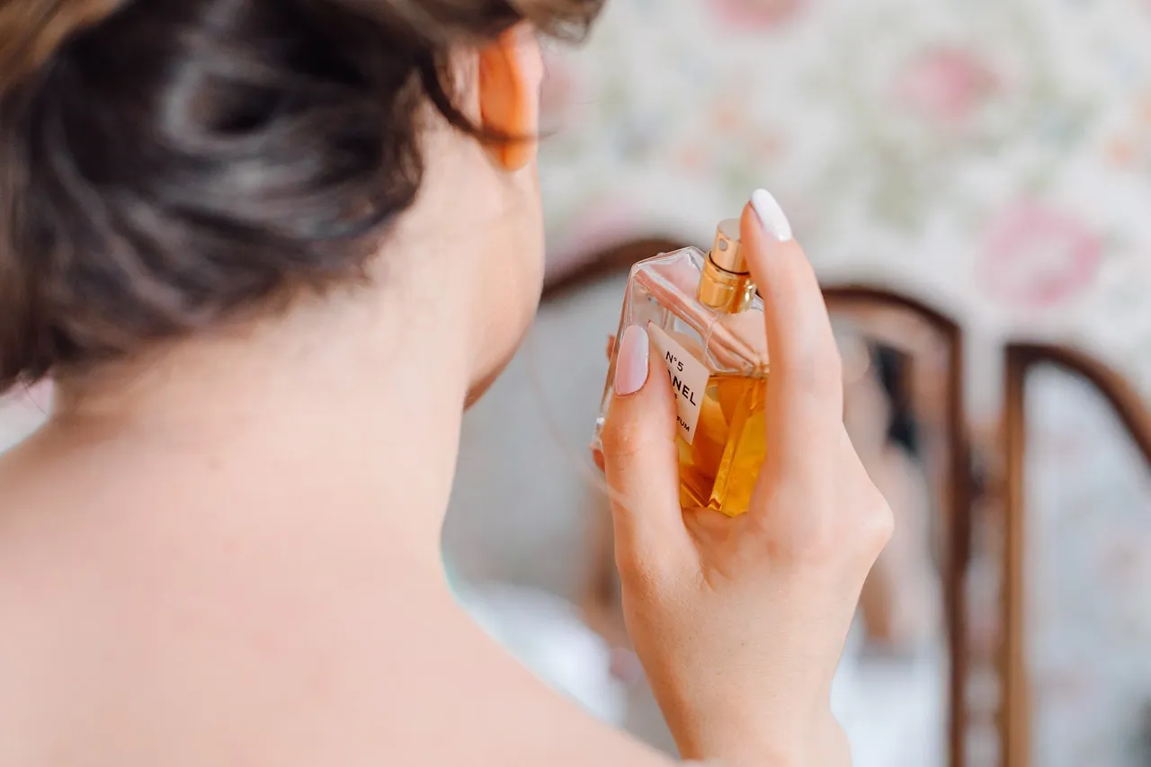 Découvrez les parfums de niche : l’art de l’exclusivité