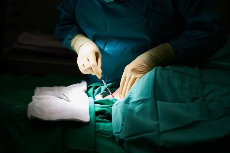 Retrouver confiance en soi après une chirurgie mammaire