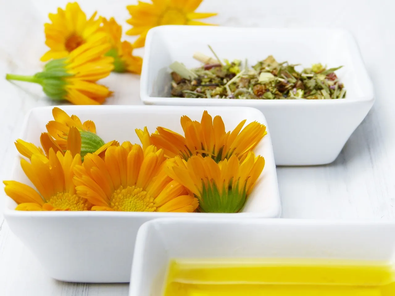 Huile de Jojoba: Le secret ultime pour des cheveux luxuriants