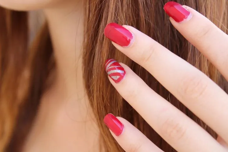 Divers conseils pour mieux entretenir les phanères (cheveux et ongles)