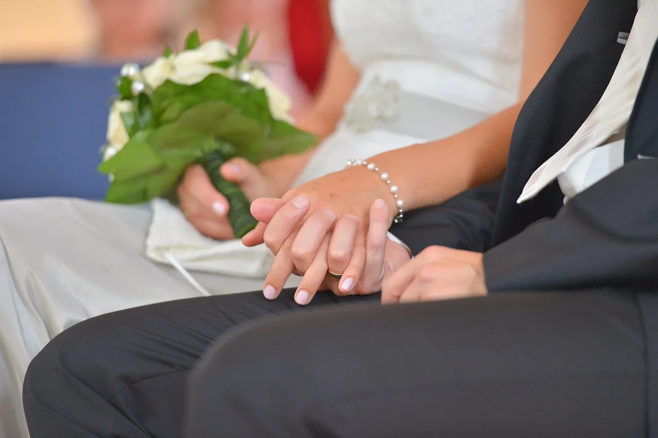 Comment coordonner les robes de demoiselles d’honneur avec la mariée