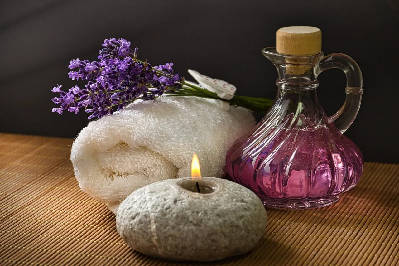 Peau et pierres précieuses, mariage de raison & de plaisir : Spa et soin