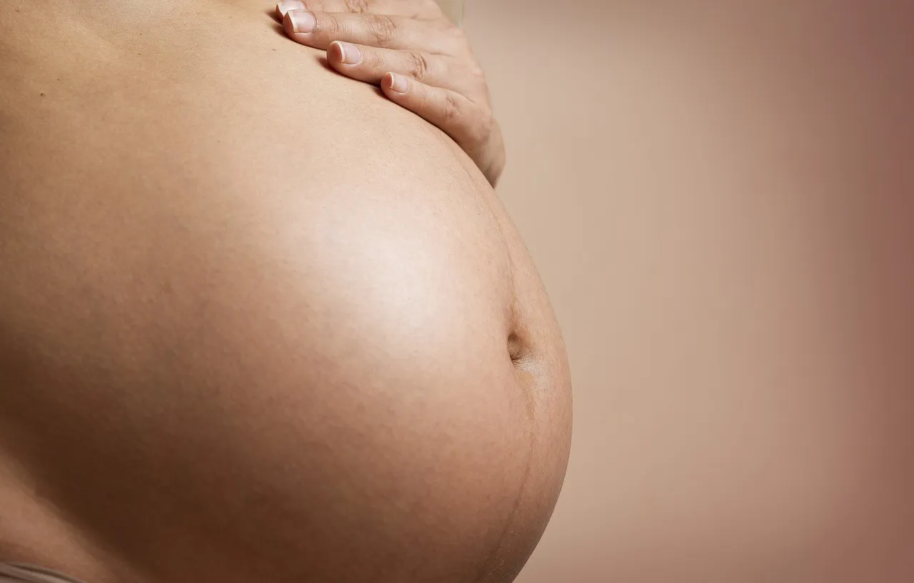 Symptômes et conseils pour affronter la perte de sang au début de la grossesse