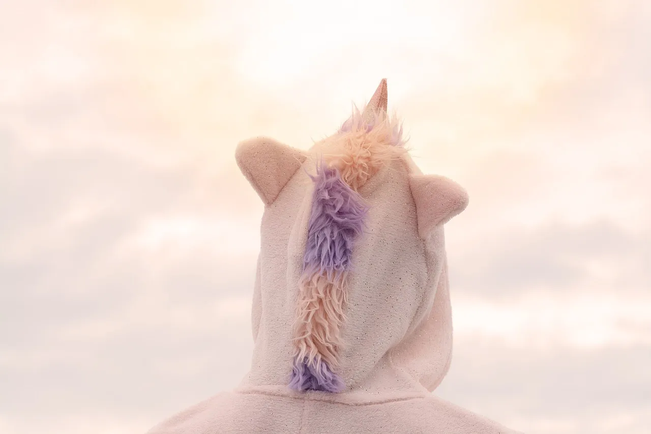 3 bonnes raisons d’avoir un plaid licorne à la maison
