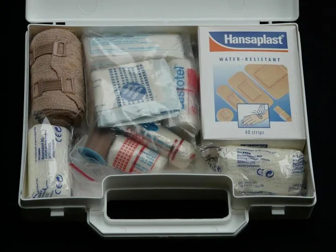Créer une trousse de secours naturelle