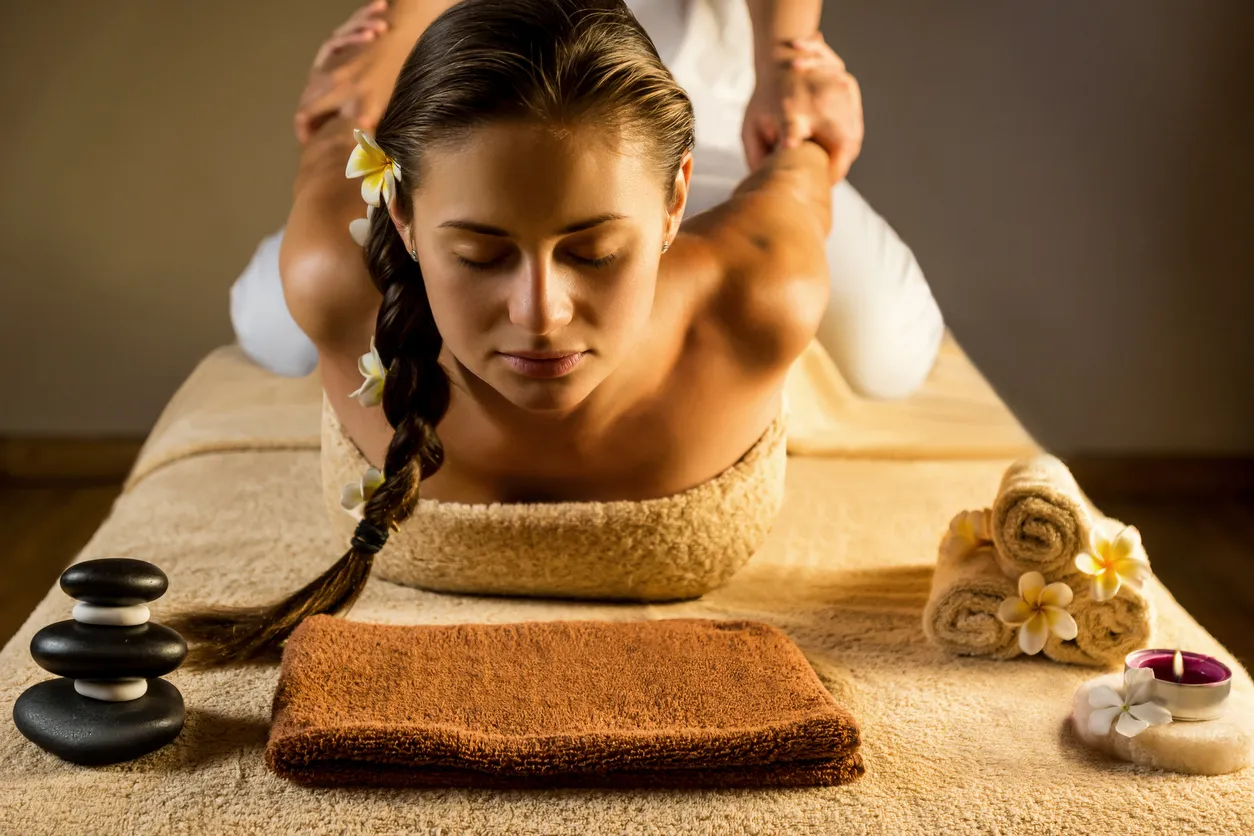 Massage thaï traditionnel : à qui peut-il être bénéfique ?