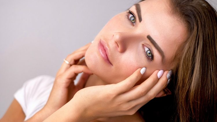 Un rituel beauté pour une peau parfaite lors des fêtes